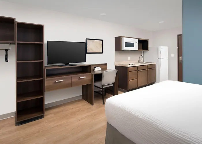 Woodspring Chicago Hotel Tinley Park