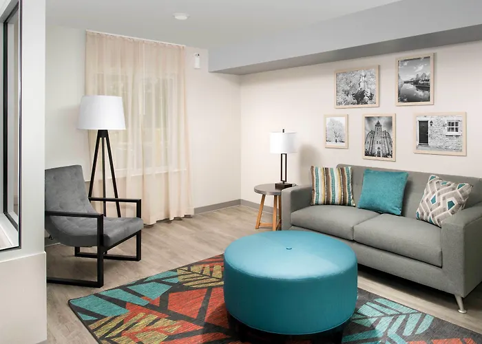 Woodspring Chicago 4*