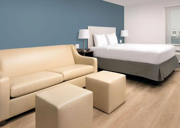 Woodspring Chicago Hotel 4*