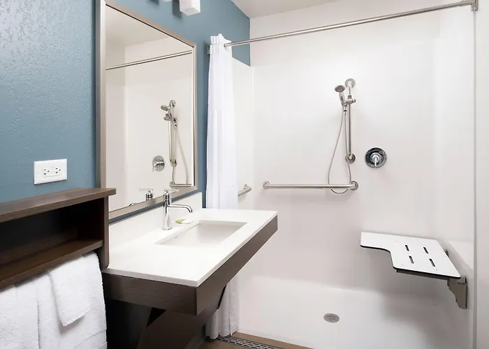 Woodspring Chicago 4*