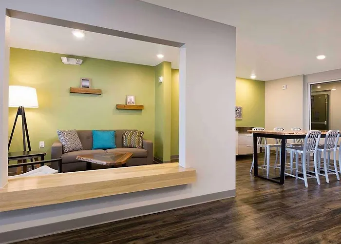 Woodspring Chicago